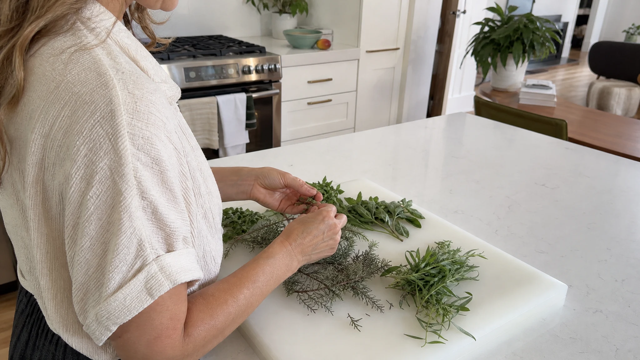 Green and Herbal Oils for Natural Perfume: Limits Decide
