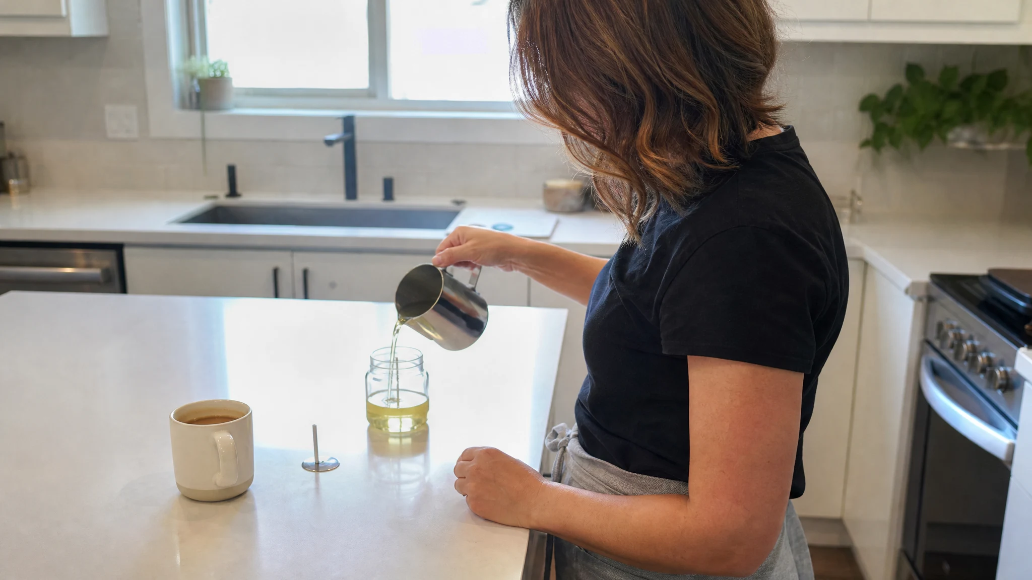 How to Make Mugwort Candles: Wax, Wick, Load and Pour